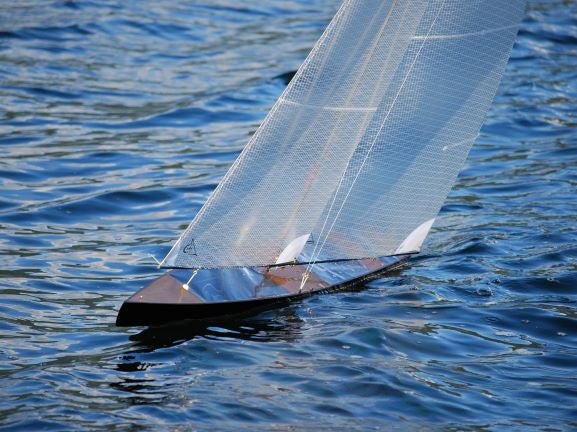 T50 CARBON FIBER Radio Controlled Racing Sloop