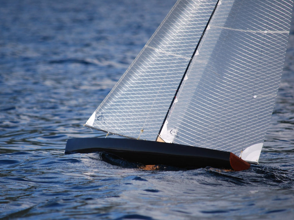 T50 CARBON FIBER Radio Controlled Racing Sloop