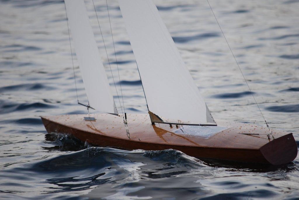 T65 Radio Controlled Racing Sloop