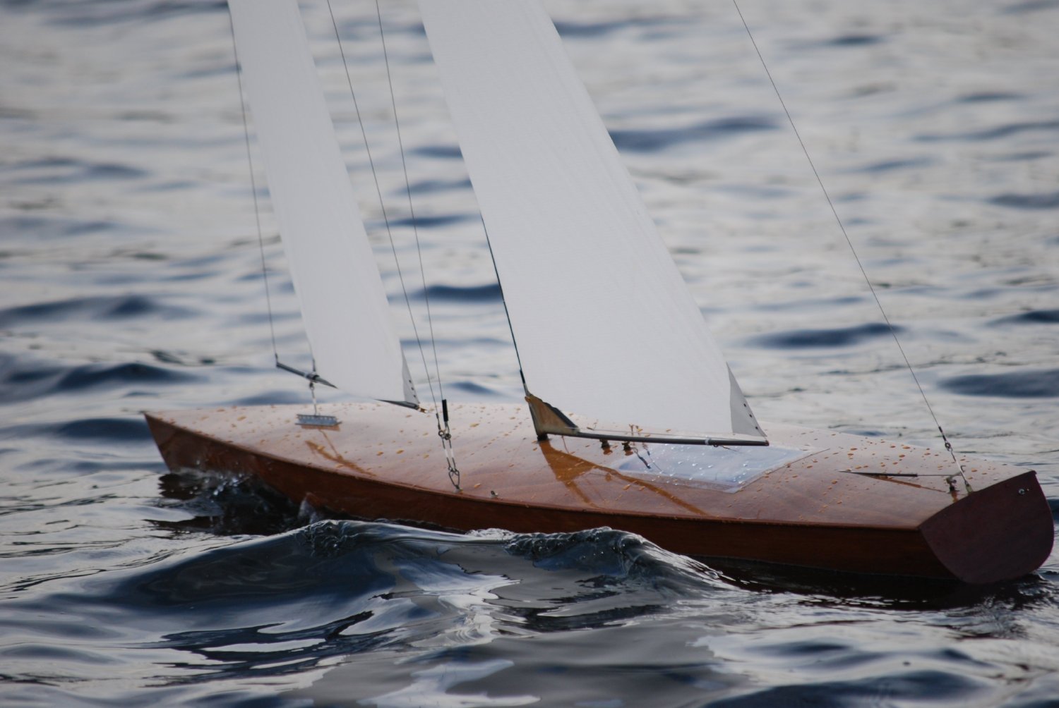 T65 Radio Controlled Racing Sloop