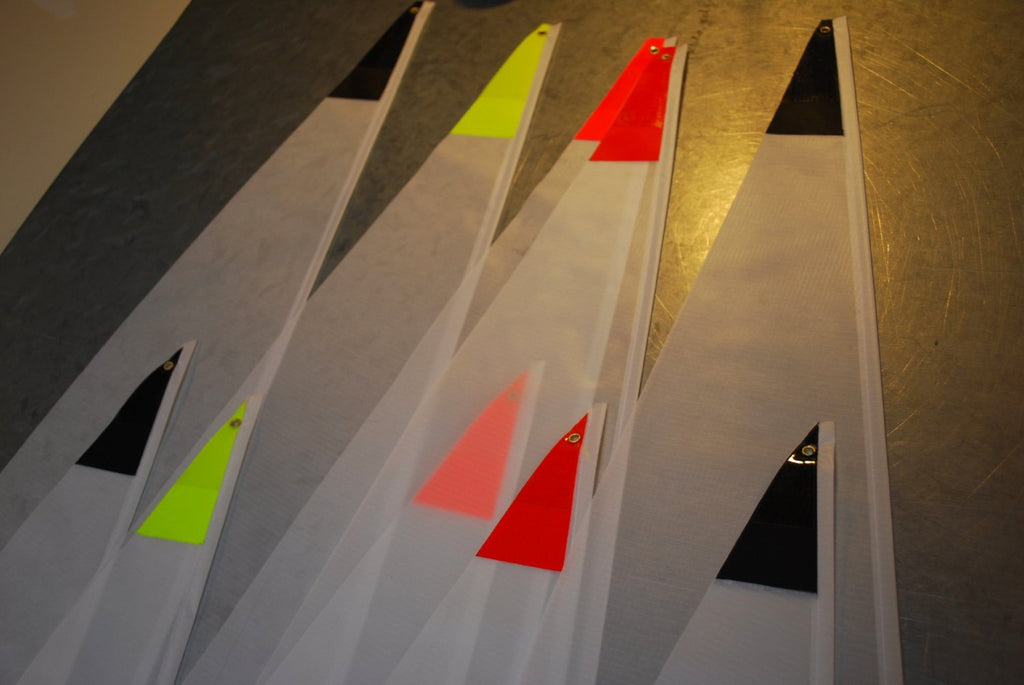 Kyosho SeaWind Sails by Tippecanoe Boats - Close up of top colored corners