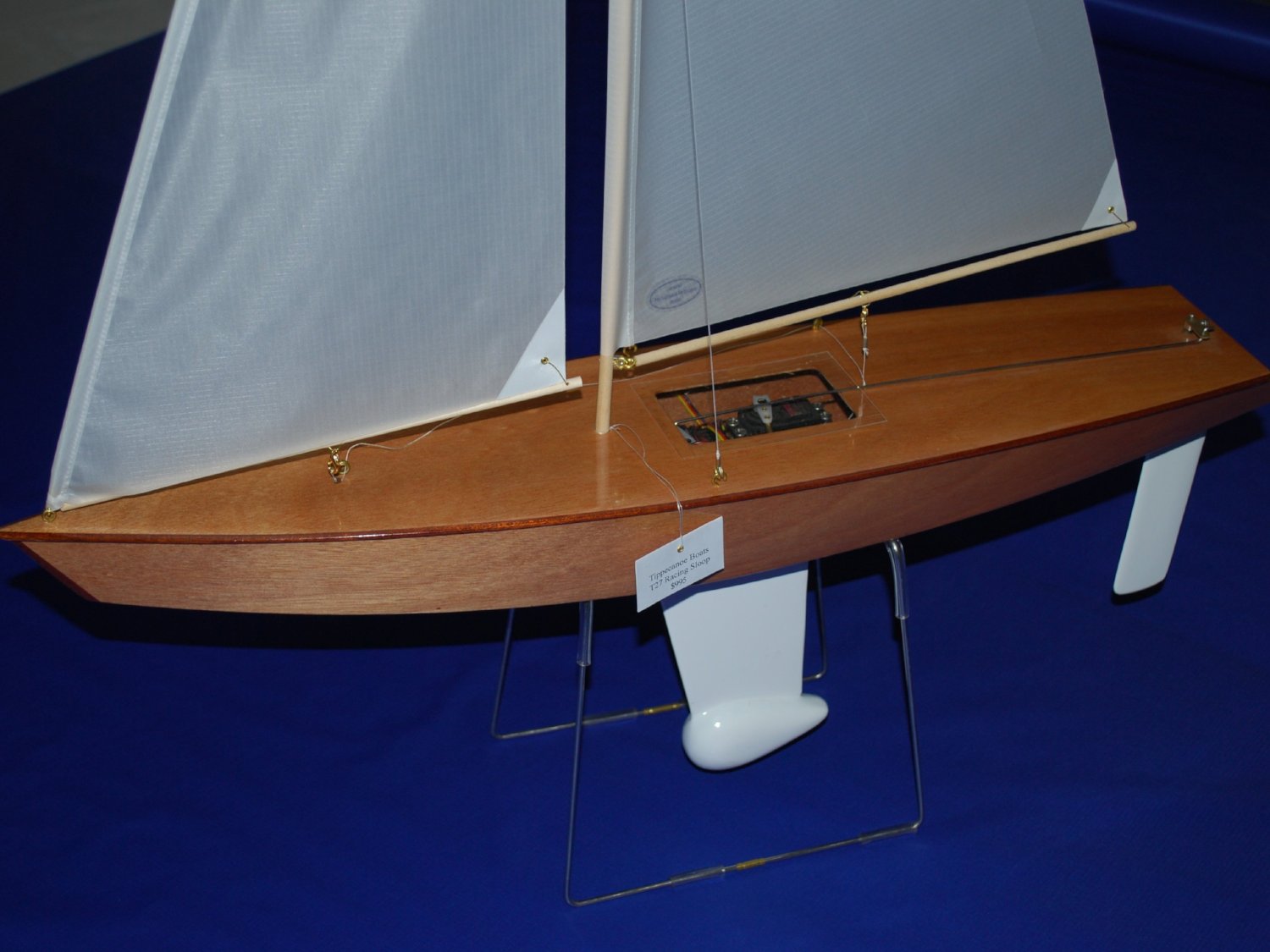 Wooden Model Sailboat: Table Stand for T27 RC Sailboat