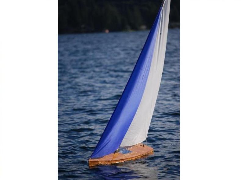 T52 Radio Controlled Racing Sloop – Tippecanoe Boats