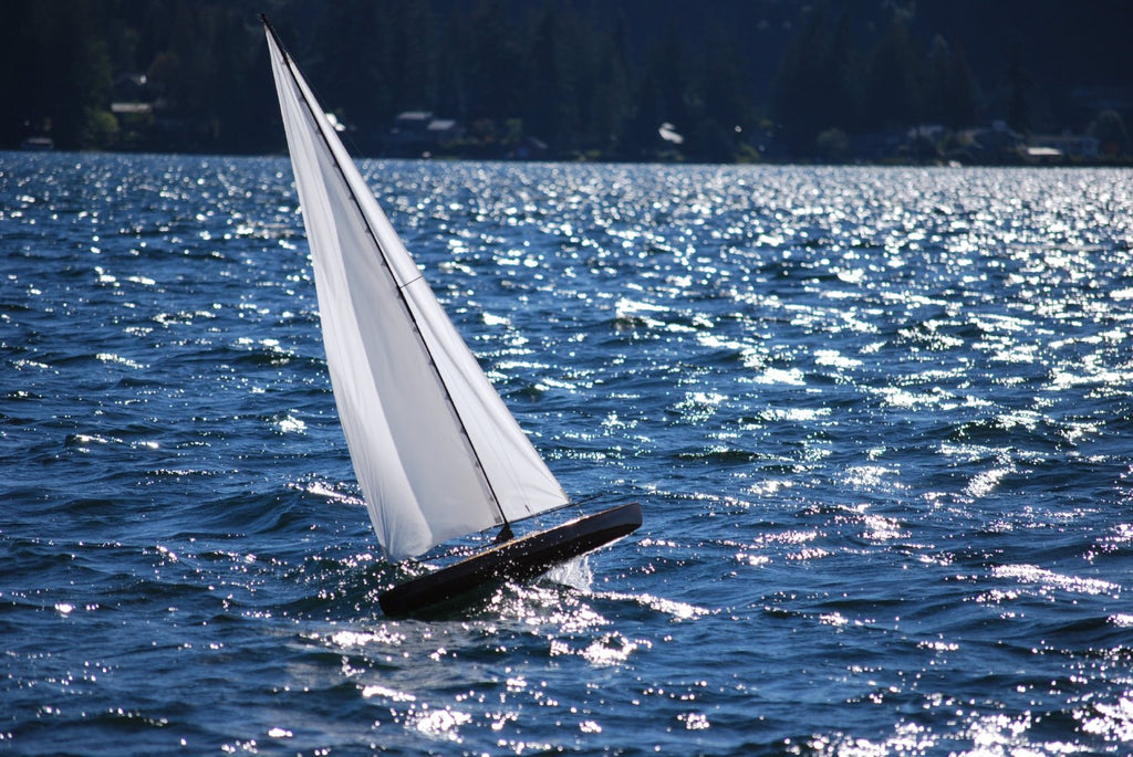 T65 Radio Controlled Racing Sloop
