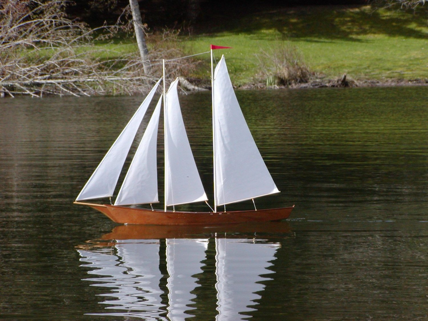 T47 Radio Controlled Schooner