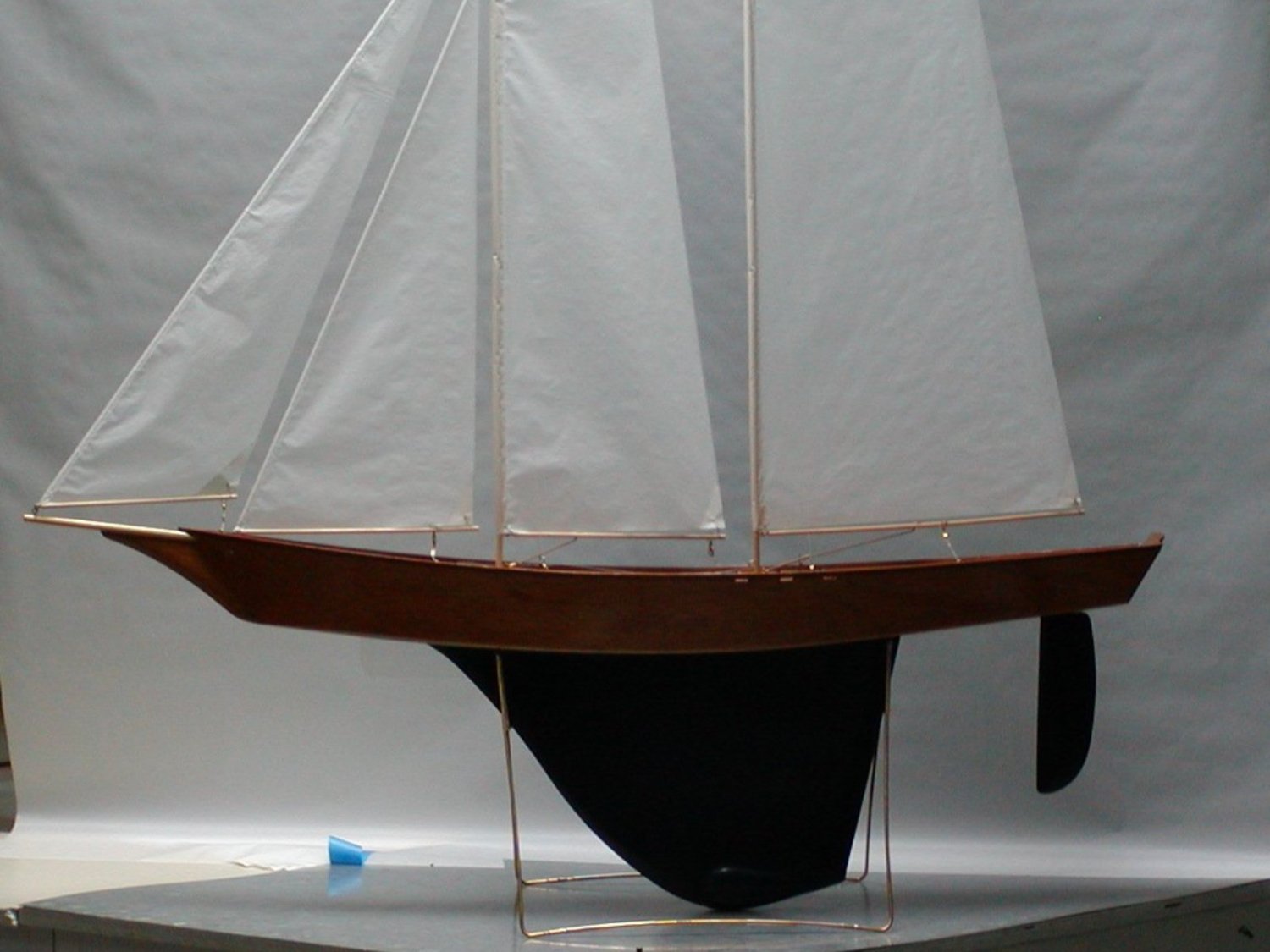 T47 Table Stand