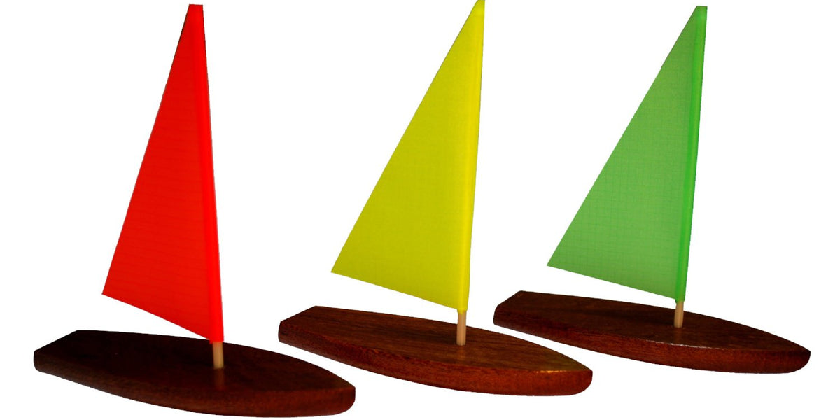 Toy Boat: Tippecanoe Boats T5 Wooden Toy Sailboat Floater