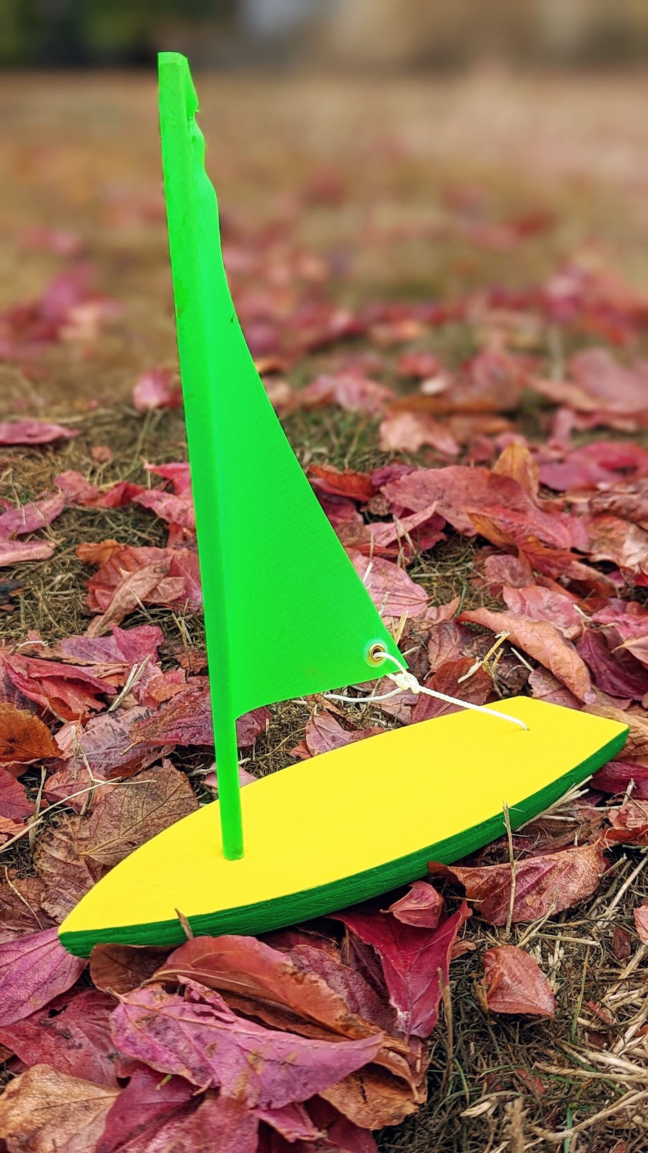 T9 Paintable Toy Boat Kit: Handcrafted 9-Inch Wooden Sailboat Craft