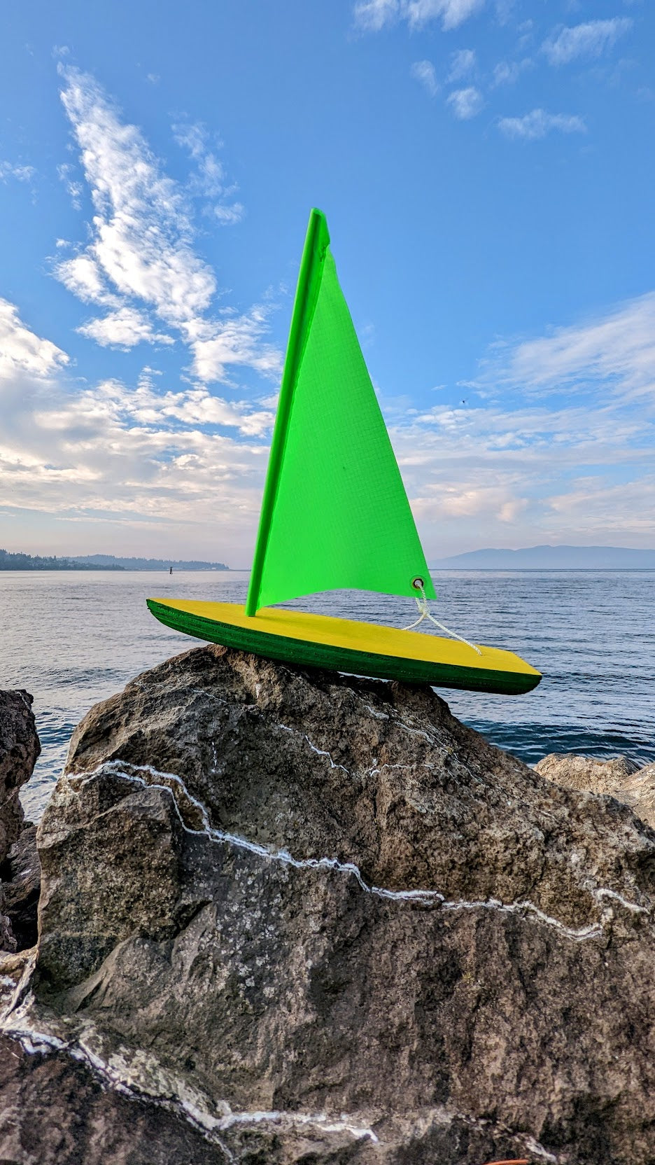 T9 Paintable Toy Boat Kit: Handcrafted 9-Inch Wooden Sailboat Craft
