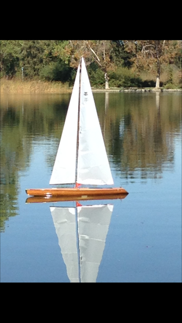 T50 Radio Controlled Racing Sloop